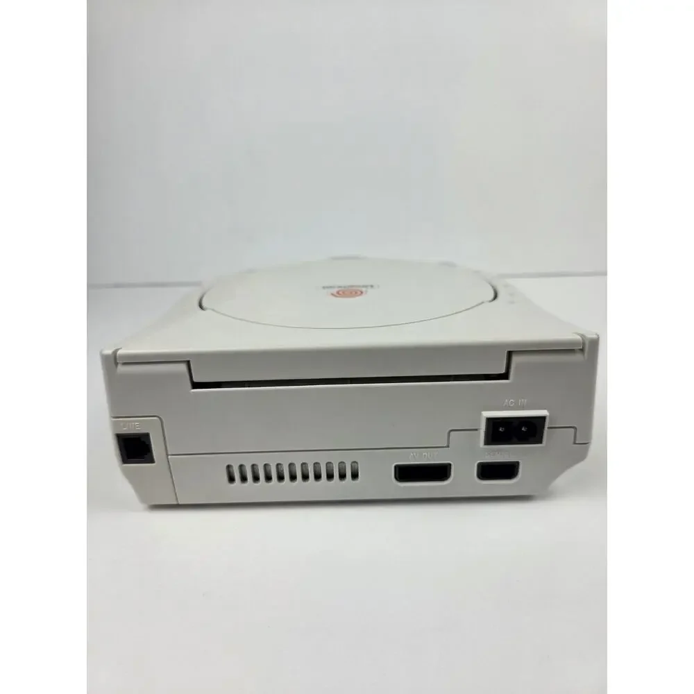 Sega Dreamcast Console HKT-3020 BUNDLE (Includes Controller & Cables + 4 Games)